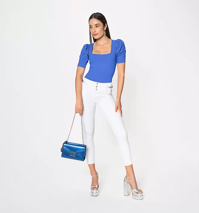Oferta de Jean Ultraslim, Tiro Medio, Bottomup, Ca por $1359.15 en Studio F