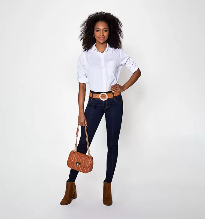 Oferta de Jean Ultraslim, Tiro Medio ,  Pretina An por $1614.15 en Studio F