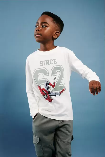 Oferta de Camiseta spiderman por $249 en Sfera