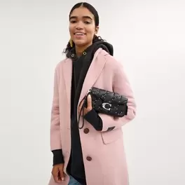 Oferta de Bolsa Shoulder Bag Tabby 20 con Cristales por $5850 en Coach