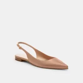 Oferta de Flats Claire Skimmer Piel Rosa Mujer por $3352 en Coach