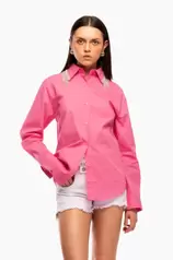 Oferta de Camisa con brillos en cuello por $299 en SOHO