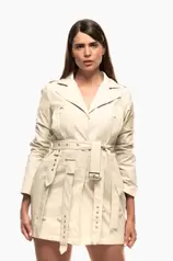 Oferta de Gabardina corta con hebillas verticales por $999 en SOHO