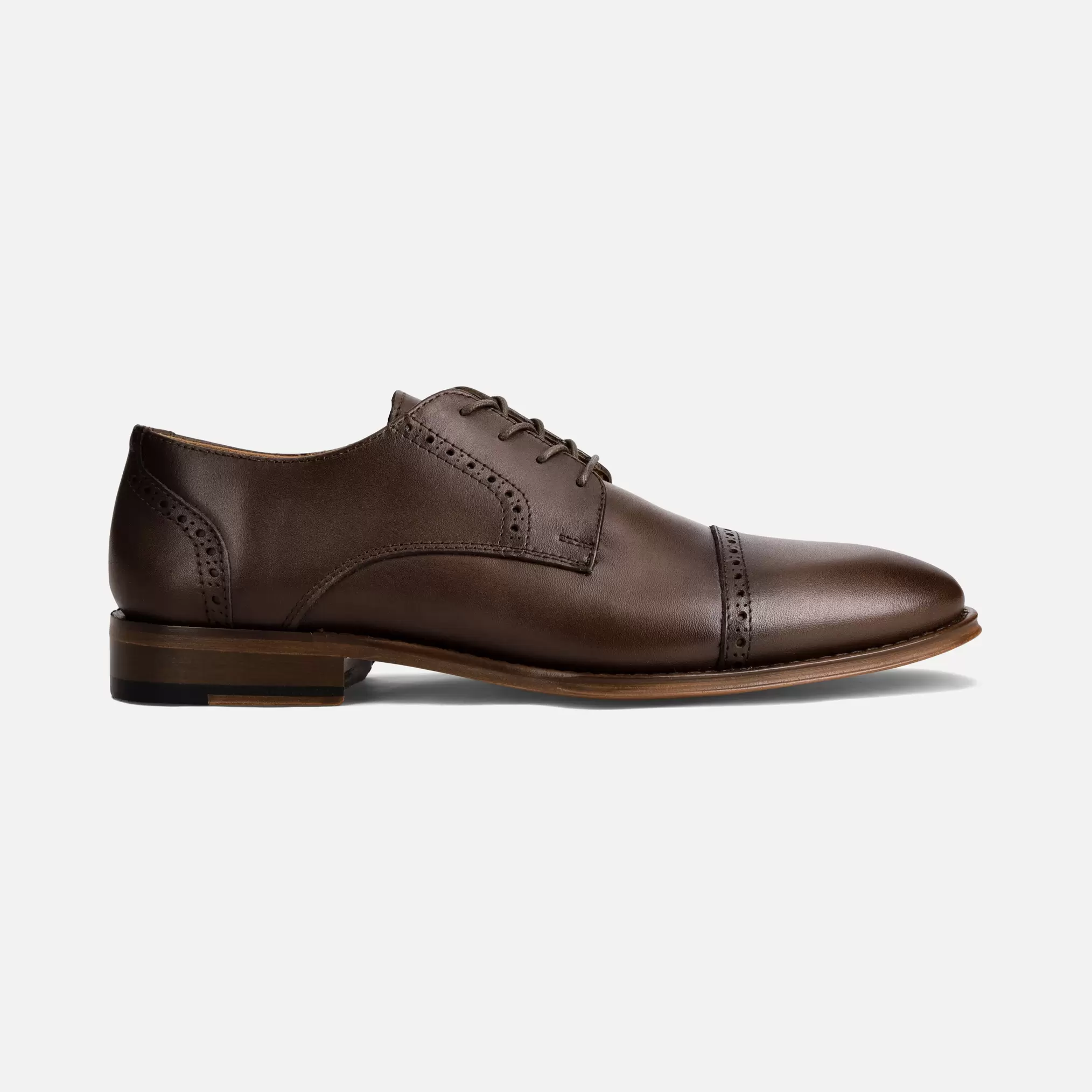 Oferta de Calzado para Caballero Oxford Windhoek01 | 018V02 por $2999 en Michel Domit