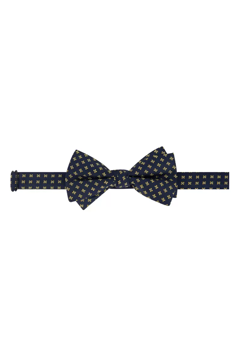 Oferta de Moño mens fashion por $125.3 en Men's Fashion