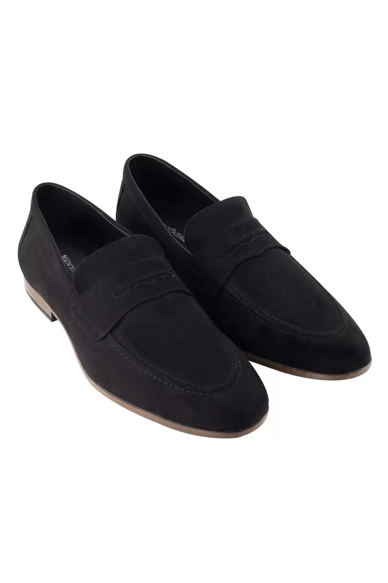 Oferta de Calzado formal mens fashion por $699.3 en Men's Fashion