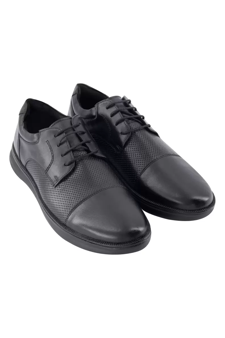Oferta de Calzado mens fashion por $839.3 en Men's Fashion