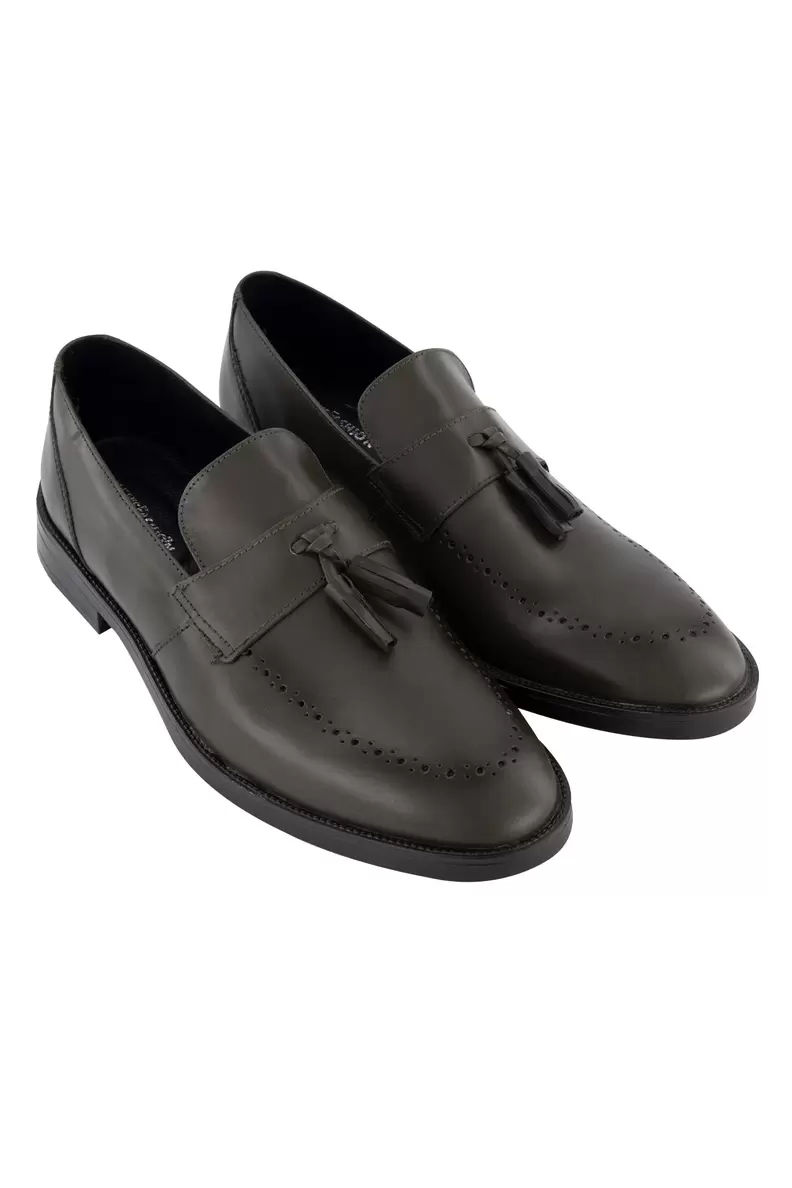 Oferta de Calzado verde obscuro mens fashion por $499.5 en Men's Fashion