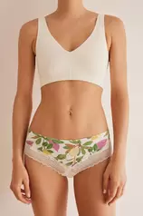 Oferta de Braga ancha brasileña encaje florar por $79 en Women'Secret