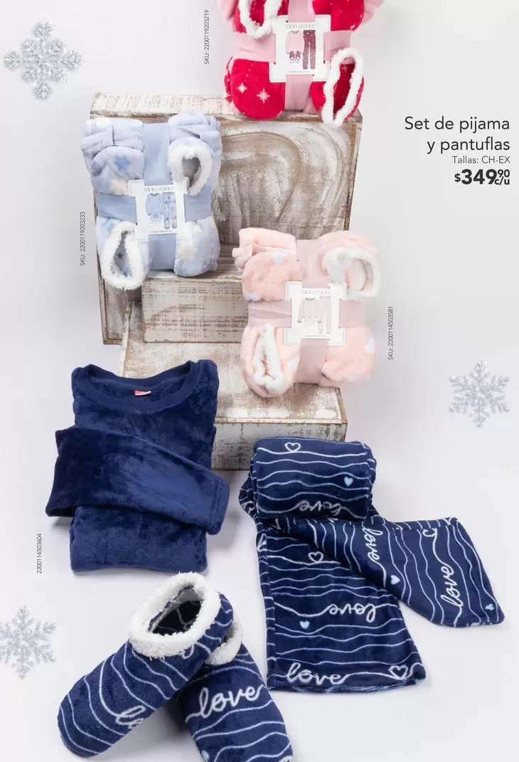 Oferta de Set De Pijama Y Pantuflas por $349.99 en Del Sol