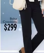 Oferta de Bolsa Crossbody por $299 en Walmart